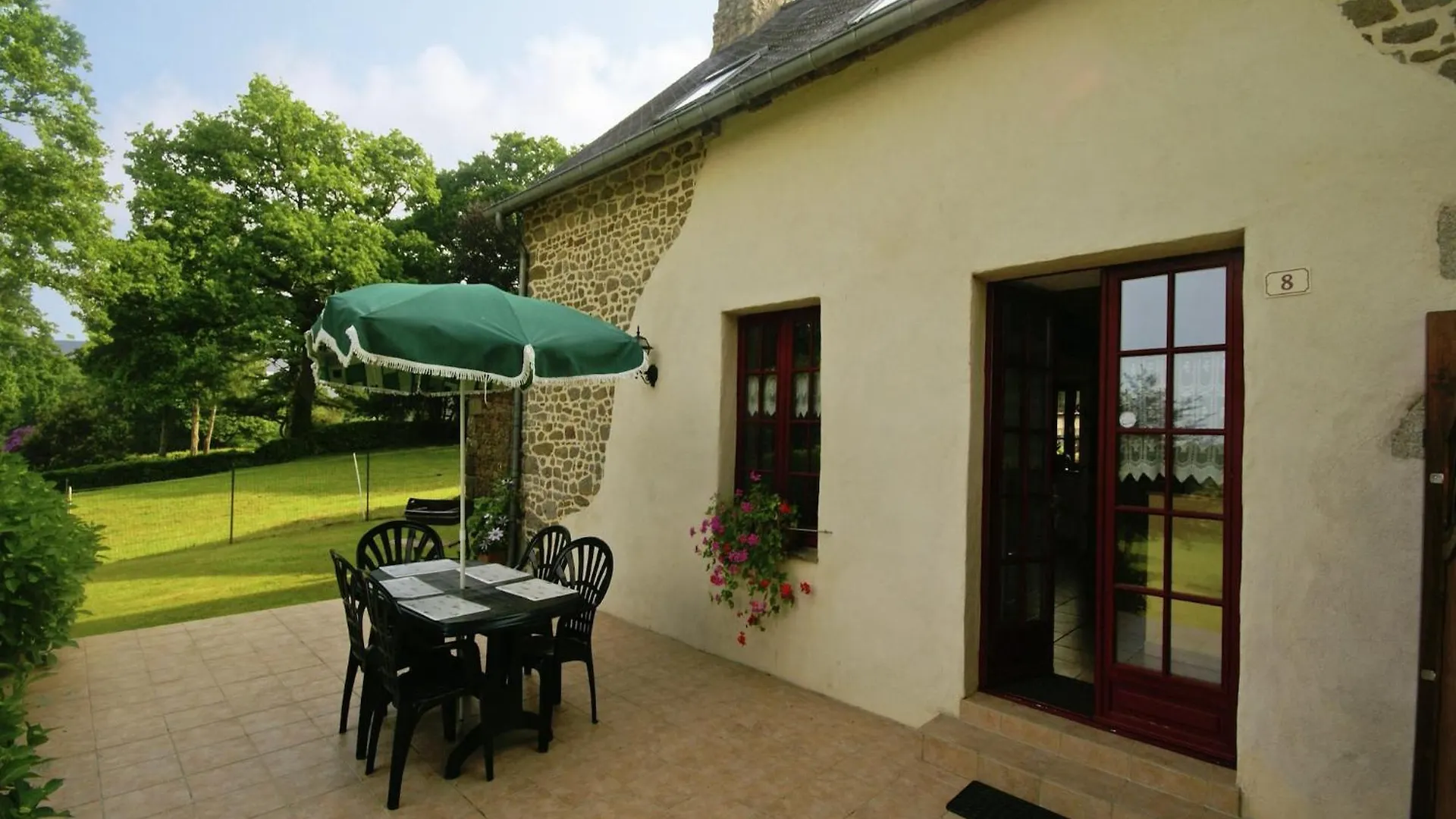 House With Stunning Views Across The Meadows Villa Bonnemain